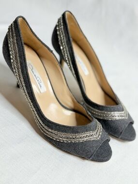 Oscar De La Renta Women’s Gray Flannel Peep-Toe Pumps Size 37 (6.5)